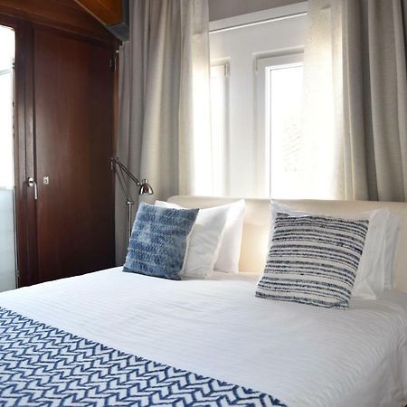 Architect-Designed Loft In A Historic Hilltop Neighborhood Lisbon Luaran gambar