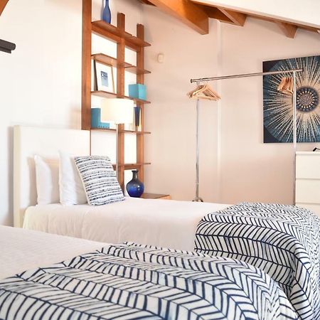 Architect-Designed Loft In A Historic Hilltop Neighborhood Lisbon Luaran gambar