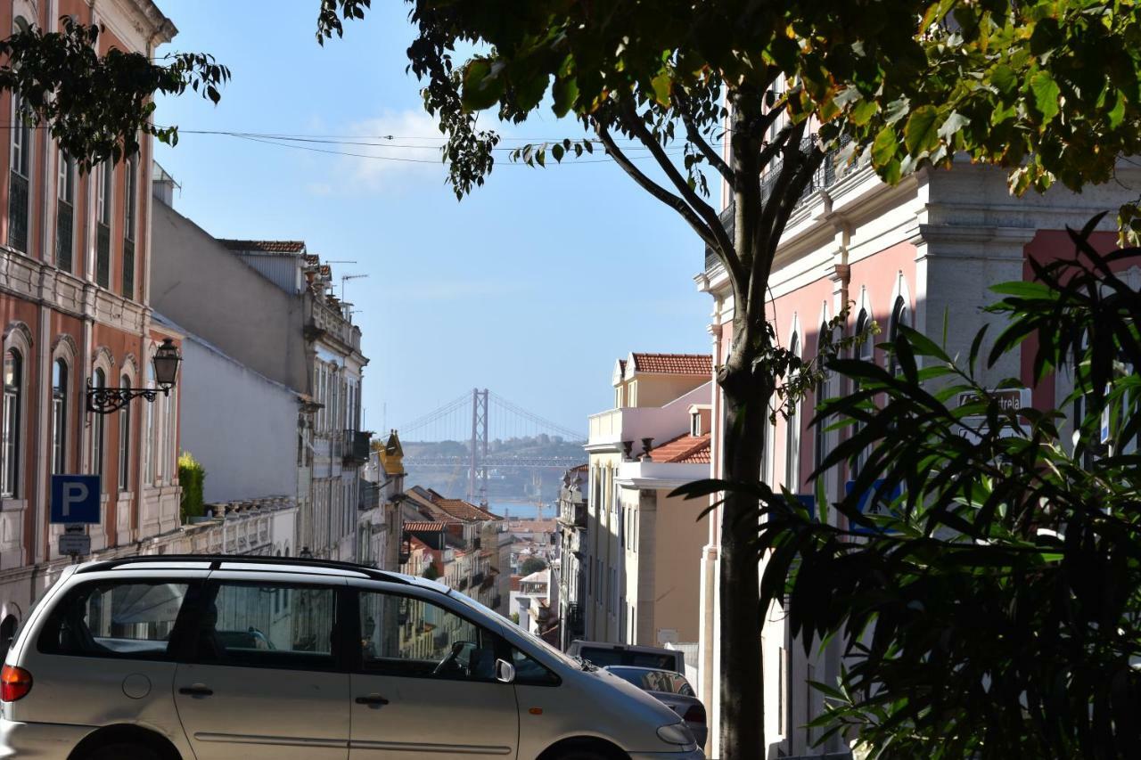 Architect-Designed Loft In A Historic Hilltop Neighborhood Lisbon Luaran gambar