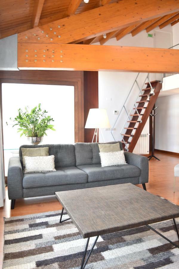 Architect-Designed Loft In A Historic Hilltop Neighborhood Lisbon Luaran gambar