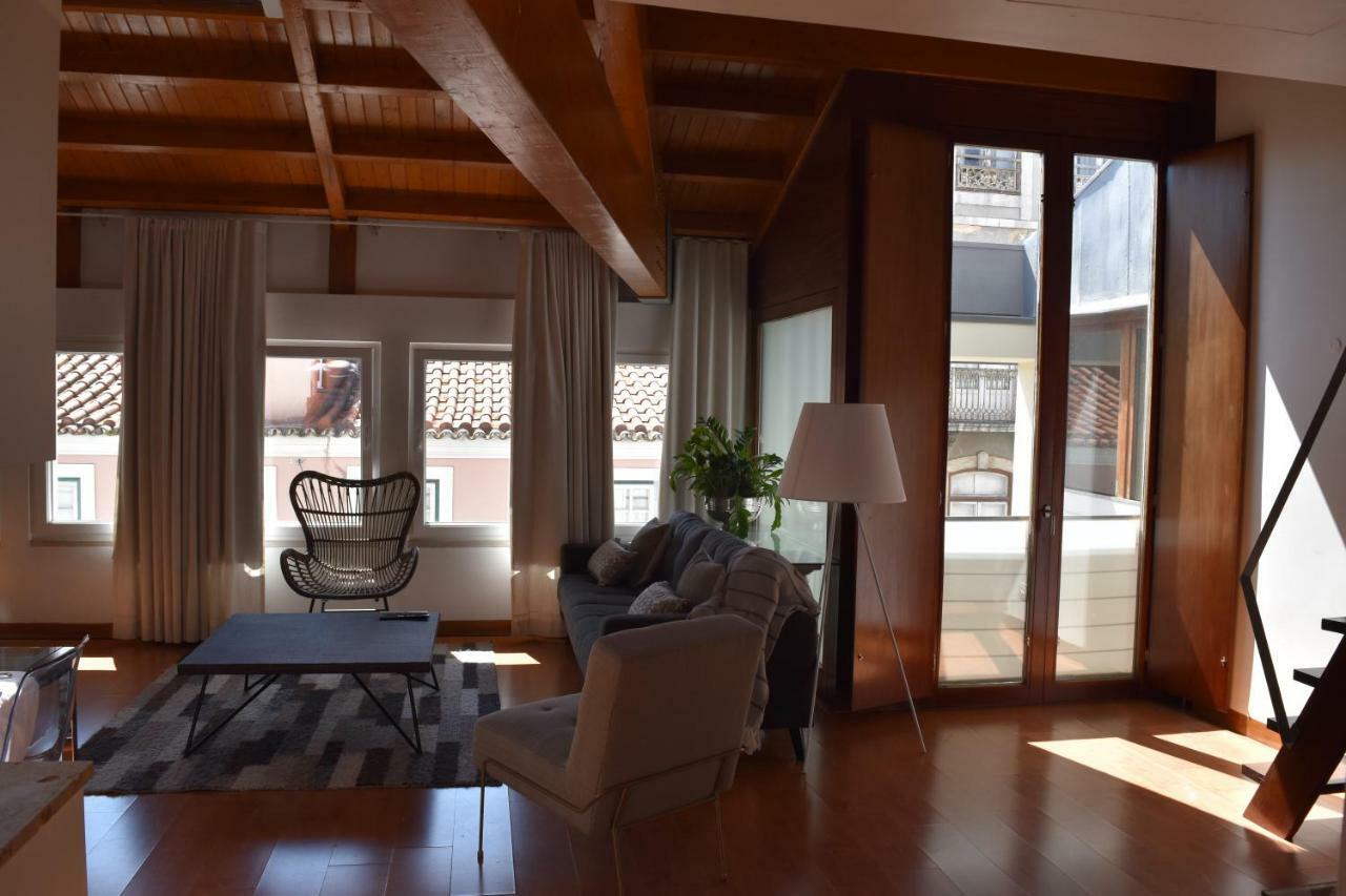 Architect-Designed Loft In A Historic Hilltop Neighborhood Lisbon Luaran gambar