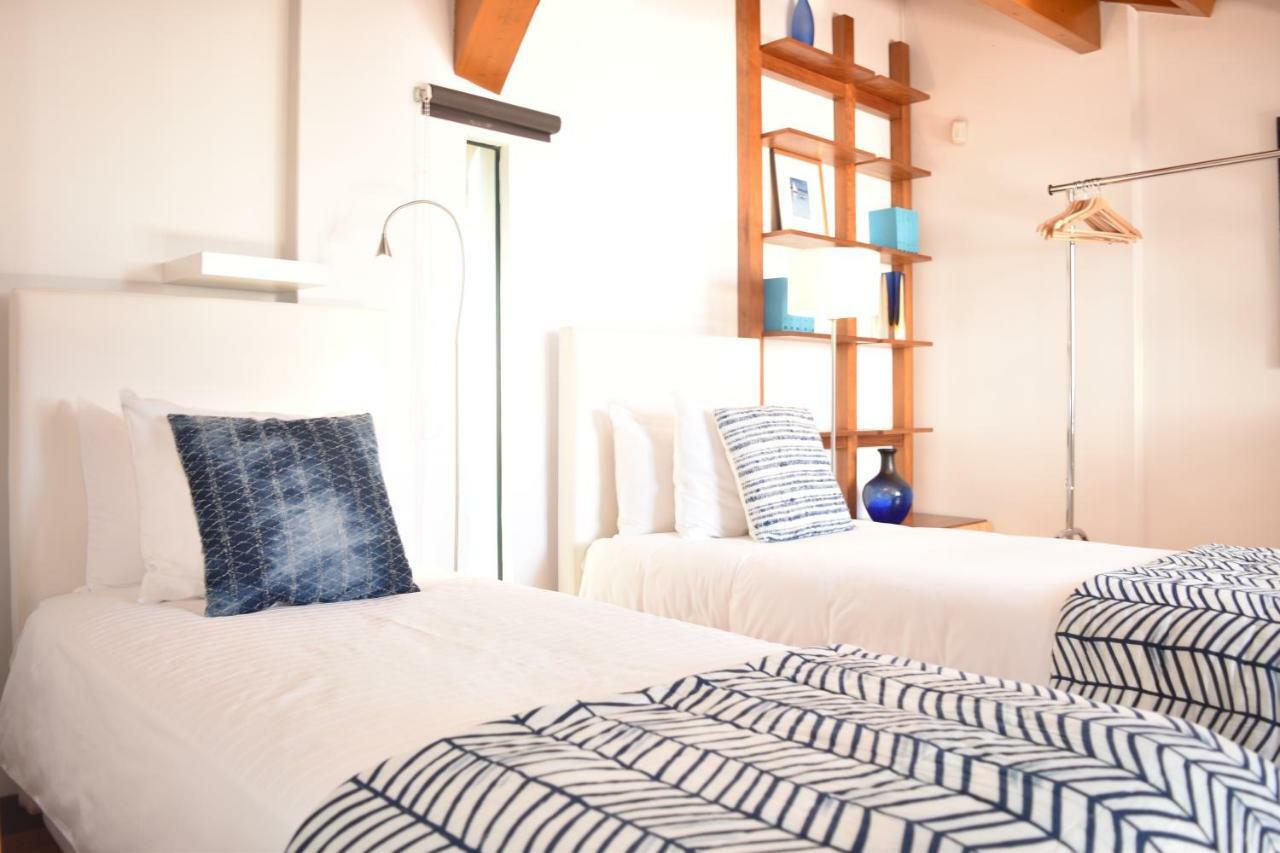 Architect-Designed Loft In A Historic Hilltop Neighborhood Lisbon Luaran gambar