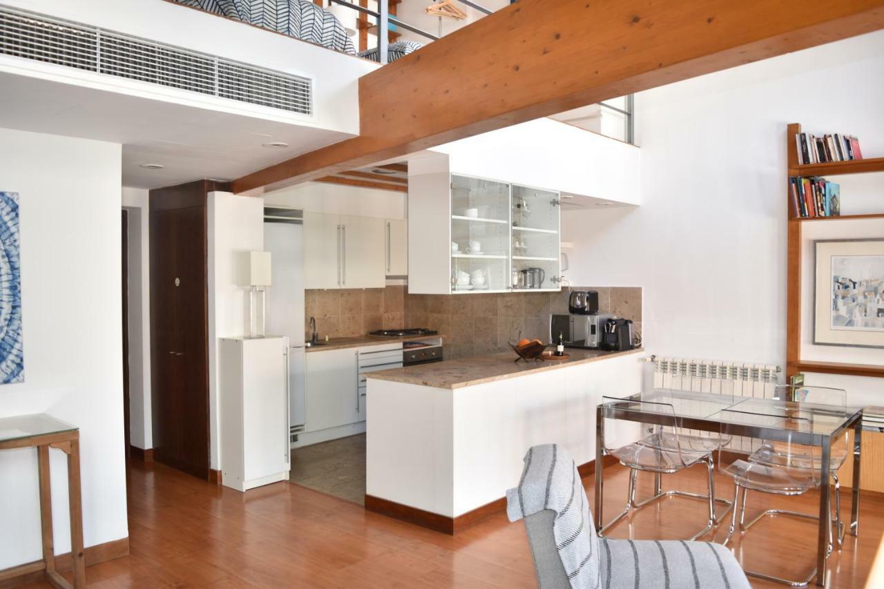 Architect-Designed Loft In A Historic Hilltop Neighborhood Lisbon Luaran gambar