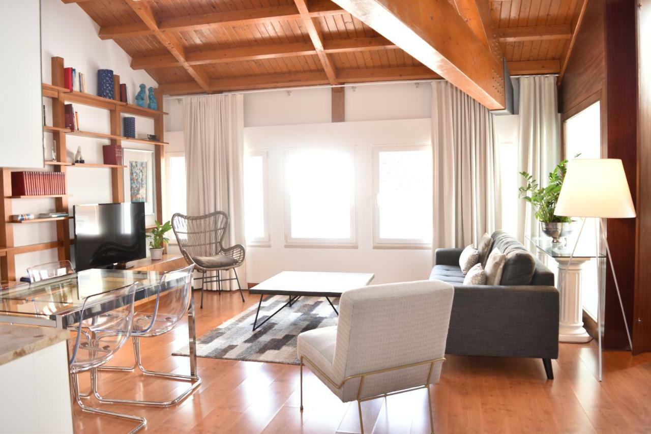 Architect-Designed Loft In A Historic Hilltop Neighborhood Lisbon Luaran gambar