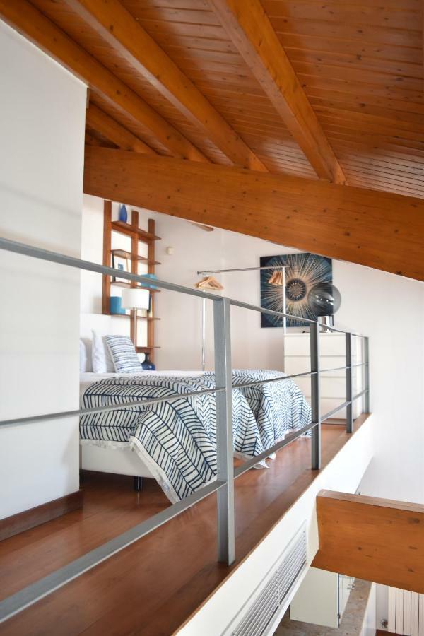 Architect-Designed Loft In A Historic Hilltop Neighborhood Lisbon Luaran gambar
